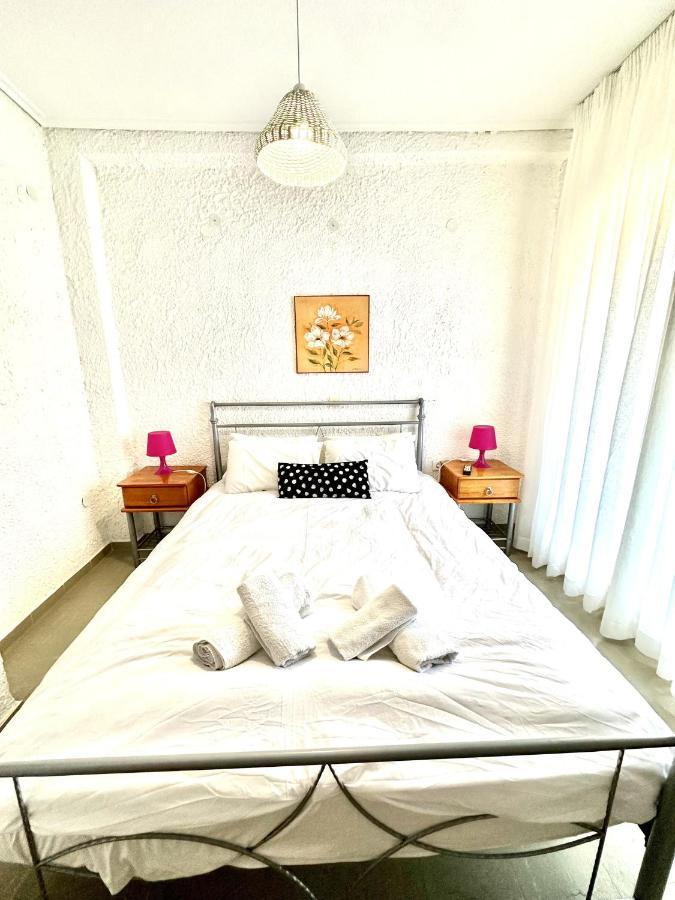 Katerina Apartments Neos Pirgos Bilik gambar