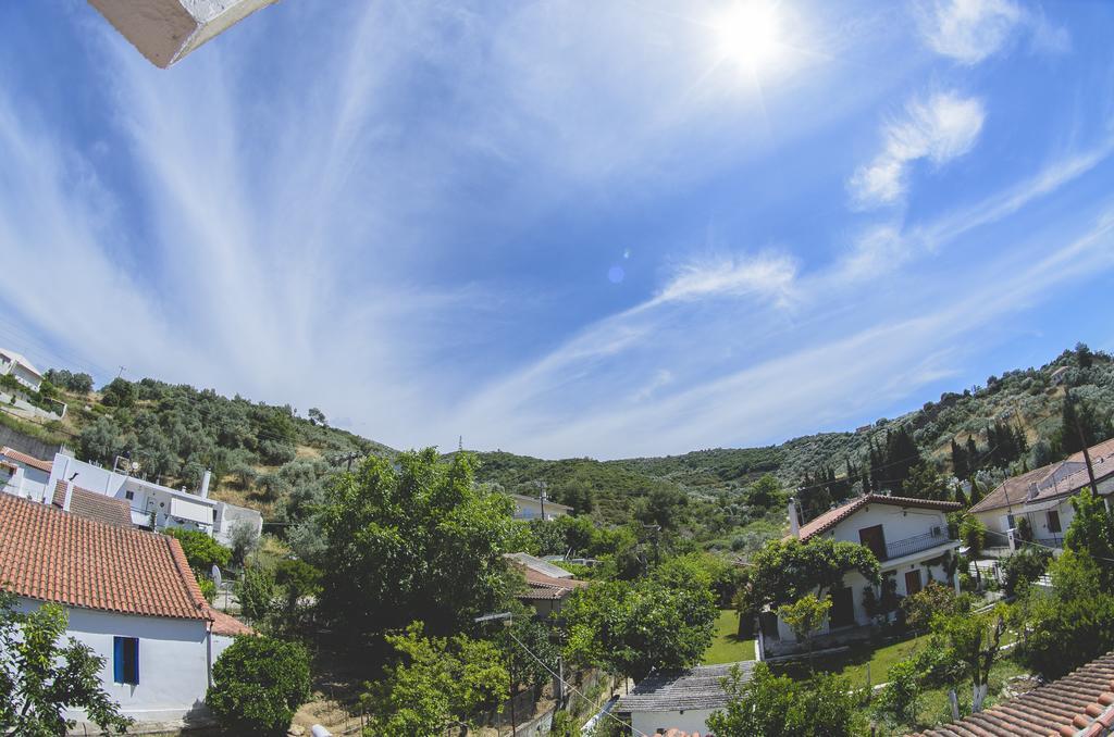 Katerina Apartments Neos Pirgos Luaran gambar