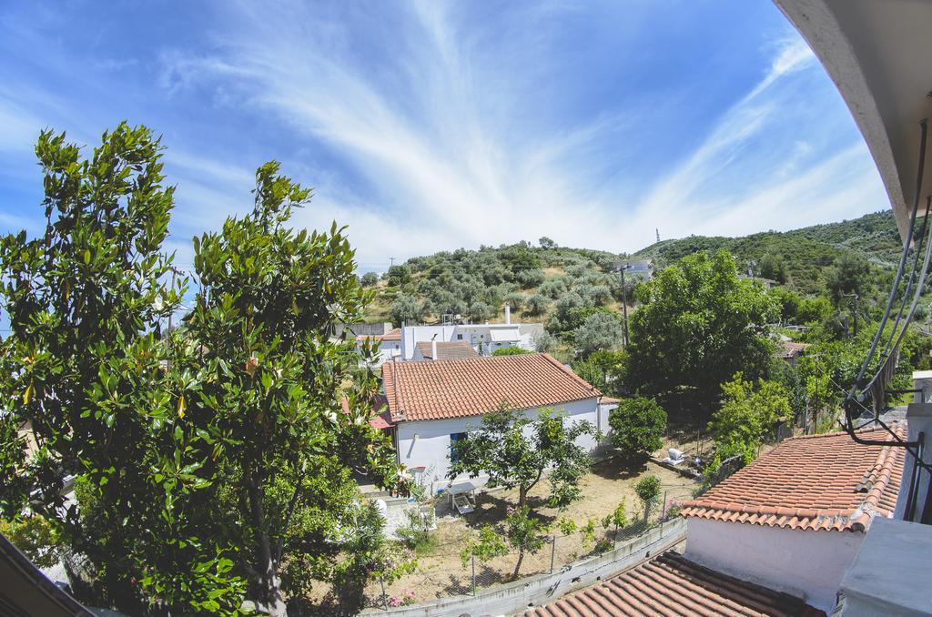 Katerina Apartments Neos Pirgos Luaran gambar